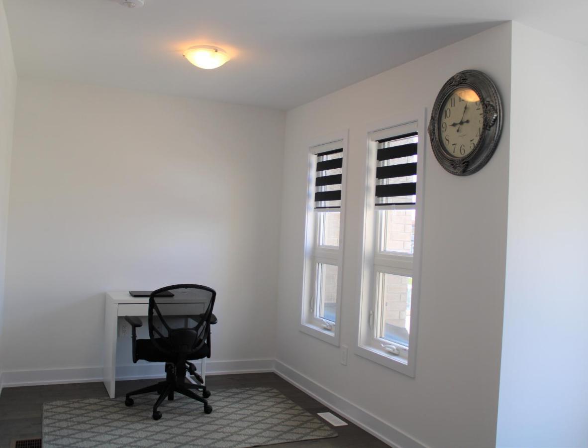 فيلا New Town House Barrie South المظهر الخارجي الصورة